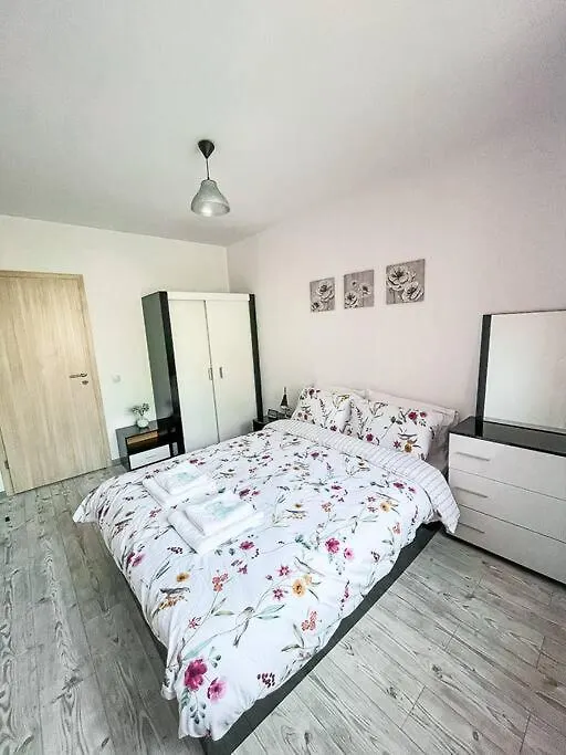 Modern & Bright 1Bd Apartment Near Main Square Filibe