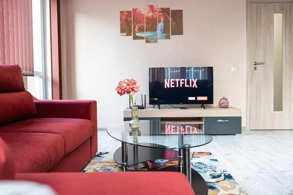 Modern & Bright 1Bd Apartment Near Main Square Filibe