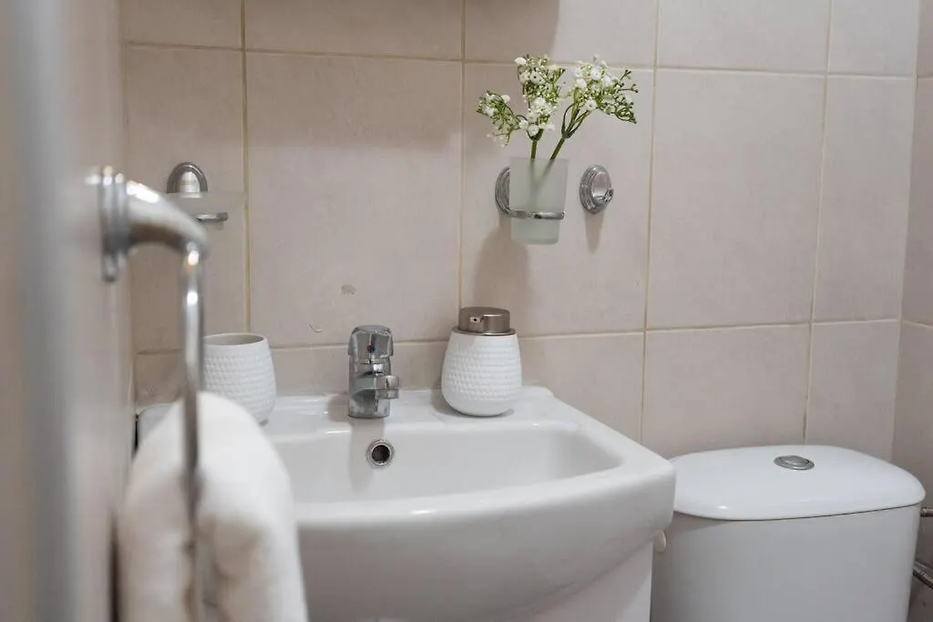 Modern & Bright 1Bd Apartment Near Main Square Filibe
